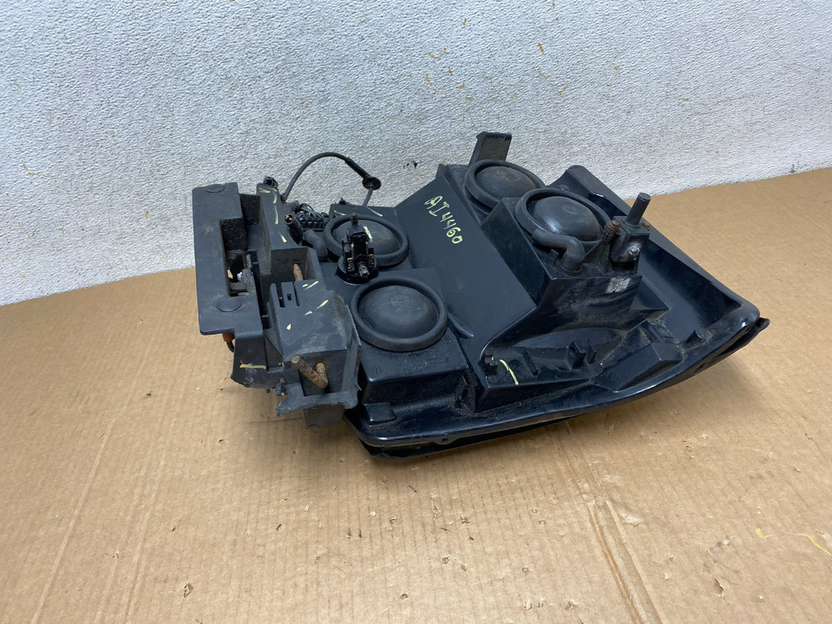 2002 to 2006 Cadillac Escalade Left Driver Lh Xenon HID Headlight AI4460 DW12