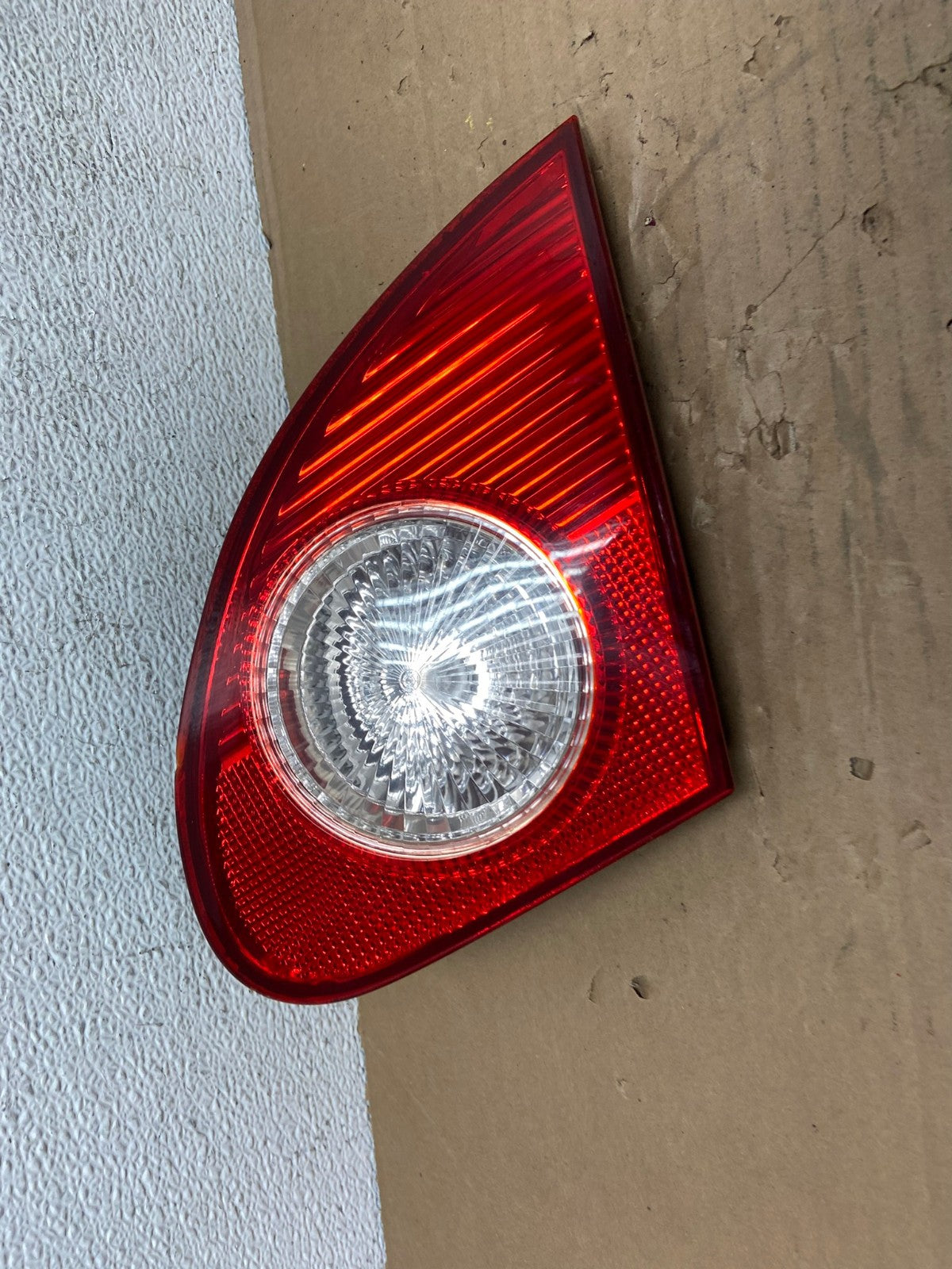 2003-2008 Toyota Corolla Inner Passenger Right RH Side Tail Light AD4280 LK0