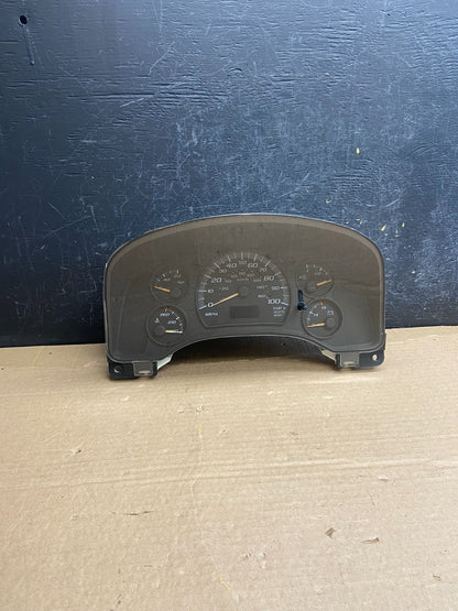 2003 to 2007 Chevrolet Express Speedometer Cluster Gauge 25755008 AF24730