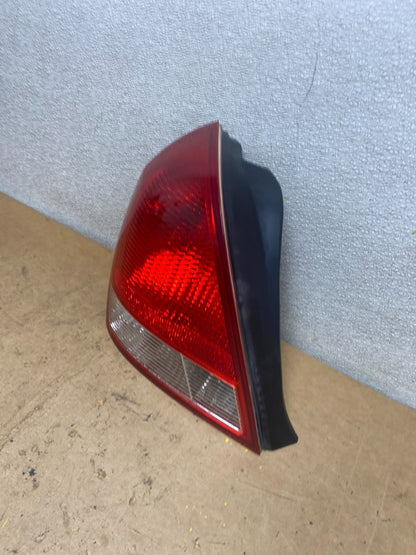 2001-2003 Sedan Hyundai Elantra Left Driver Lh Side Tail Light Oem X7287 DW1