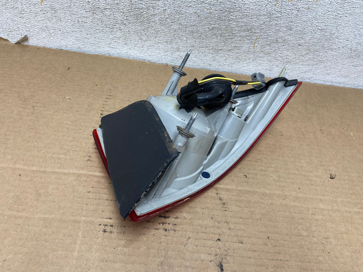 2006 to 2008 Buick Lucerne Left Driver LH Side Tail Light AH4031 LK5
