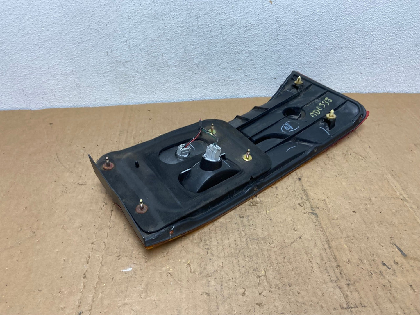 2002-2004 Honda Odyssey Right Passenger RH Side Tail Light Inner AD0538 LK7