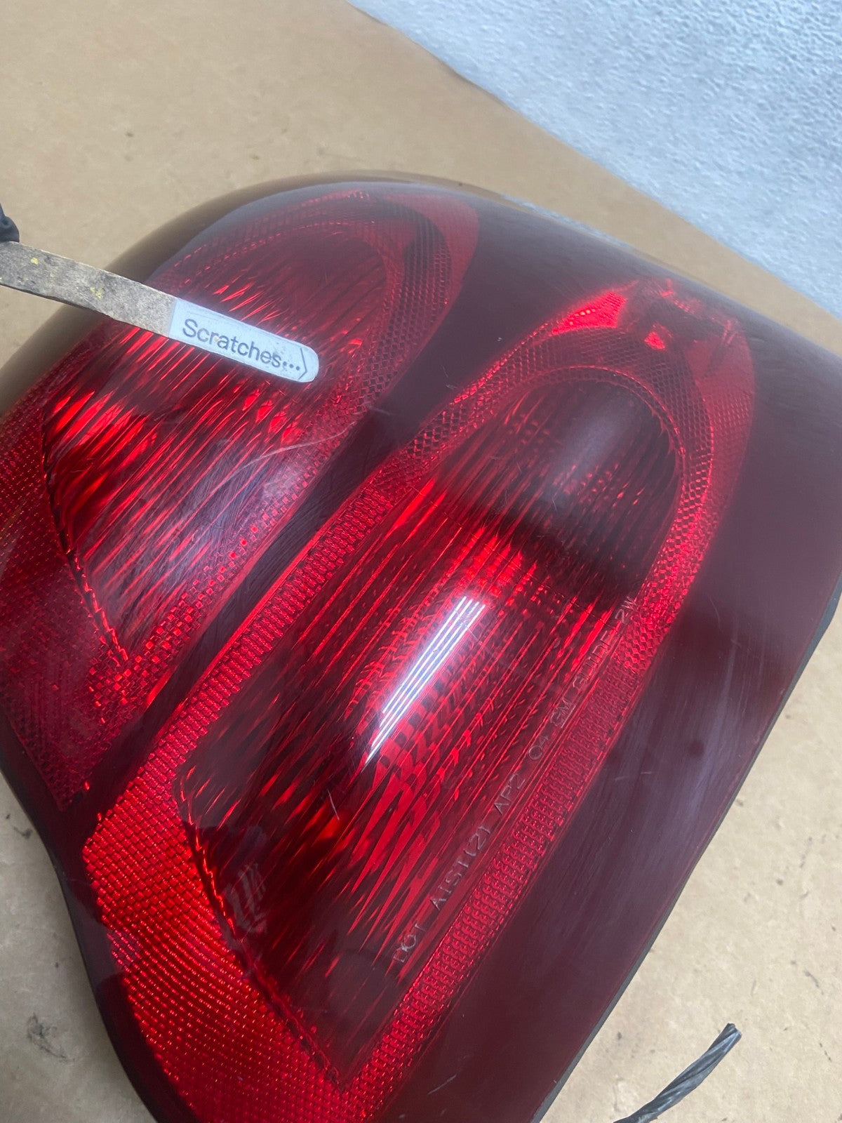 2004 to 2008 Pontiac Grand Prix Right Passenger RH Tail Light AD5200 LK3