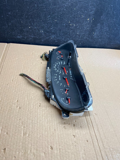 2006 Ford E350 Gauge Speedometer Cluster af6148 DG1