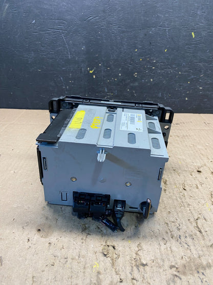 2010 2011 2012 Chevrolet Traverse Am Fm Cd Player Radio Receiver P7887 DG4