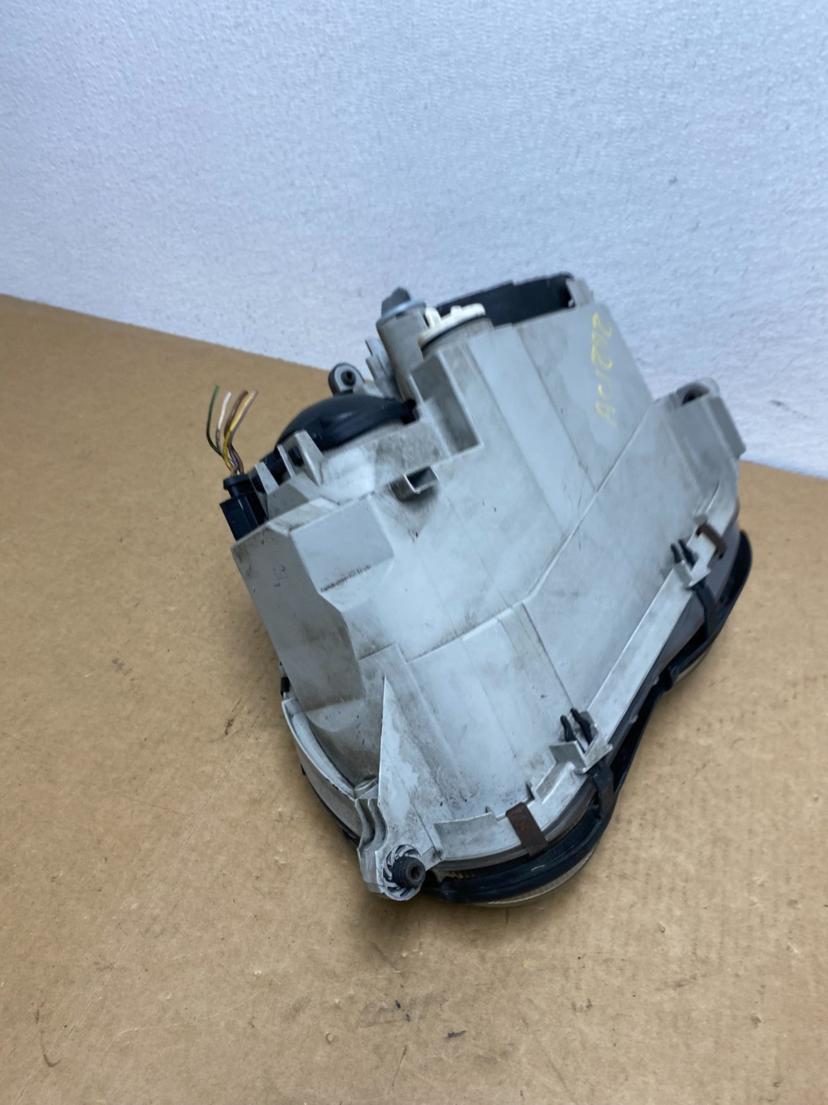 2005 to 2007 Mercedes-Benz C-Class Right Passenger Side Headlight Oem AC1808 DW7