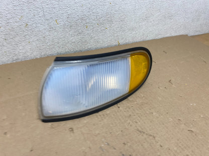 1993 to 1995 Nissan Quest Left Driver LH Side Turn Signal Oem N2296 DW2