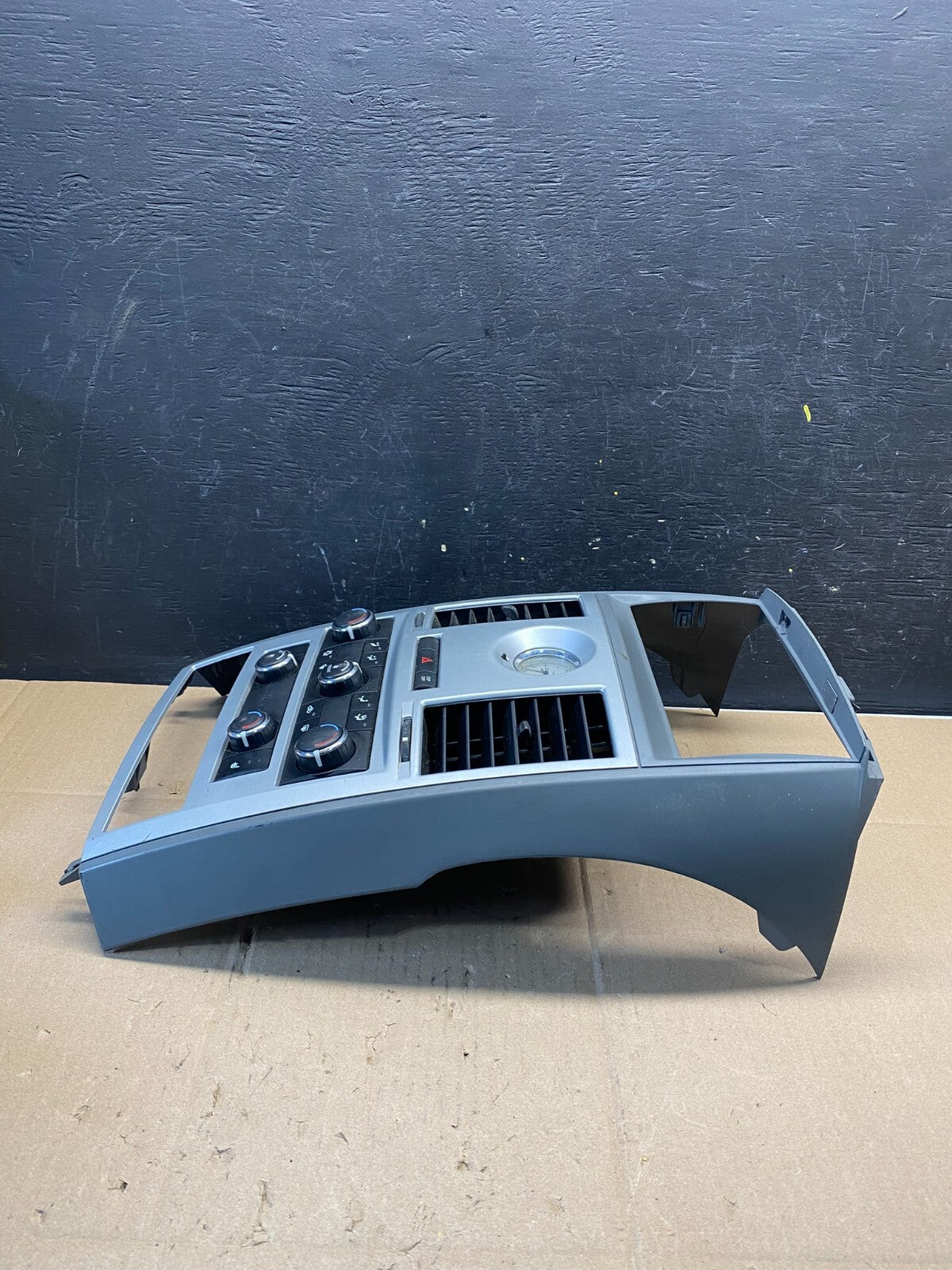 2008 - 2010 Dodge Grand Caravan Radio Bezel Climate Control Heat Heater L8944 DG4