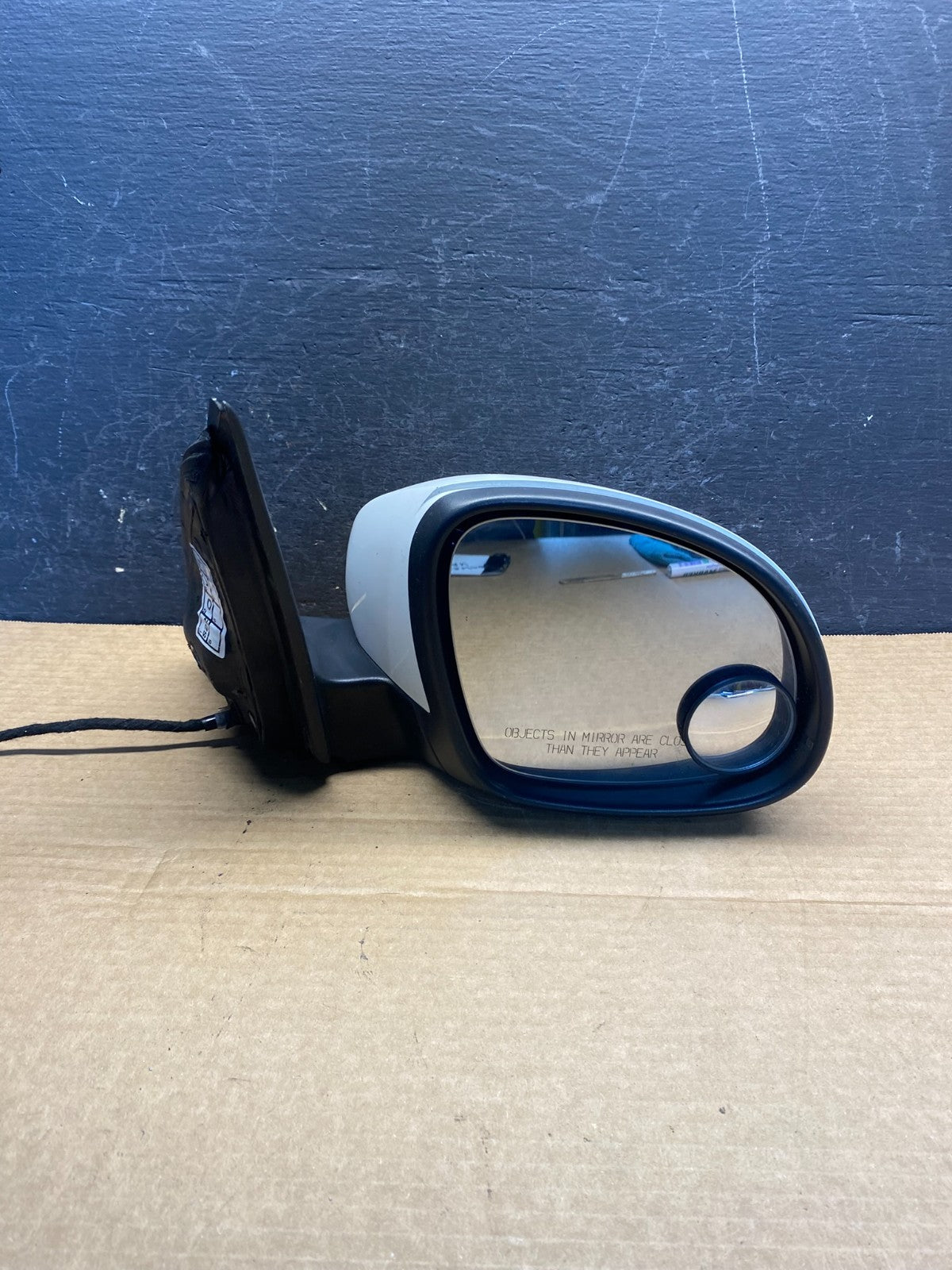 2009 to 2018 Volkswagen Tiguan Right Passenger View Door Mirror AF7732 DG9