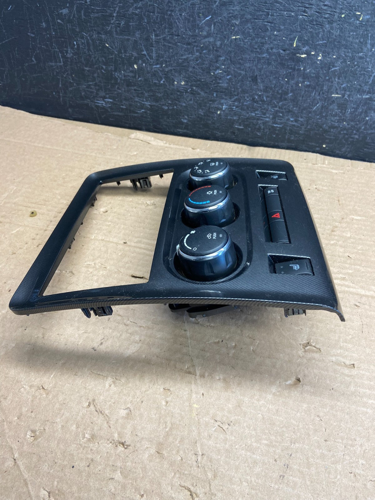 2009-2014 Dodge Challenger Dash Climate Control Heat Seats Radio Bezel AF2612 DG1