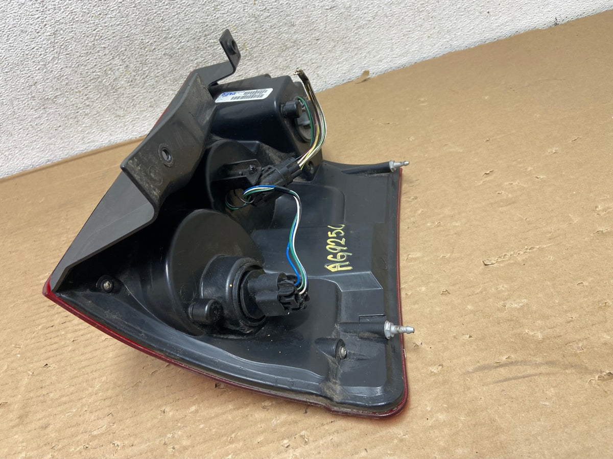 2011 - 2018 Dodge Grand Caravan Right Passenger RH Tail Light Led AG9250 LK4