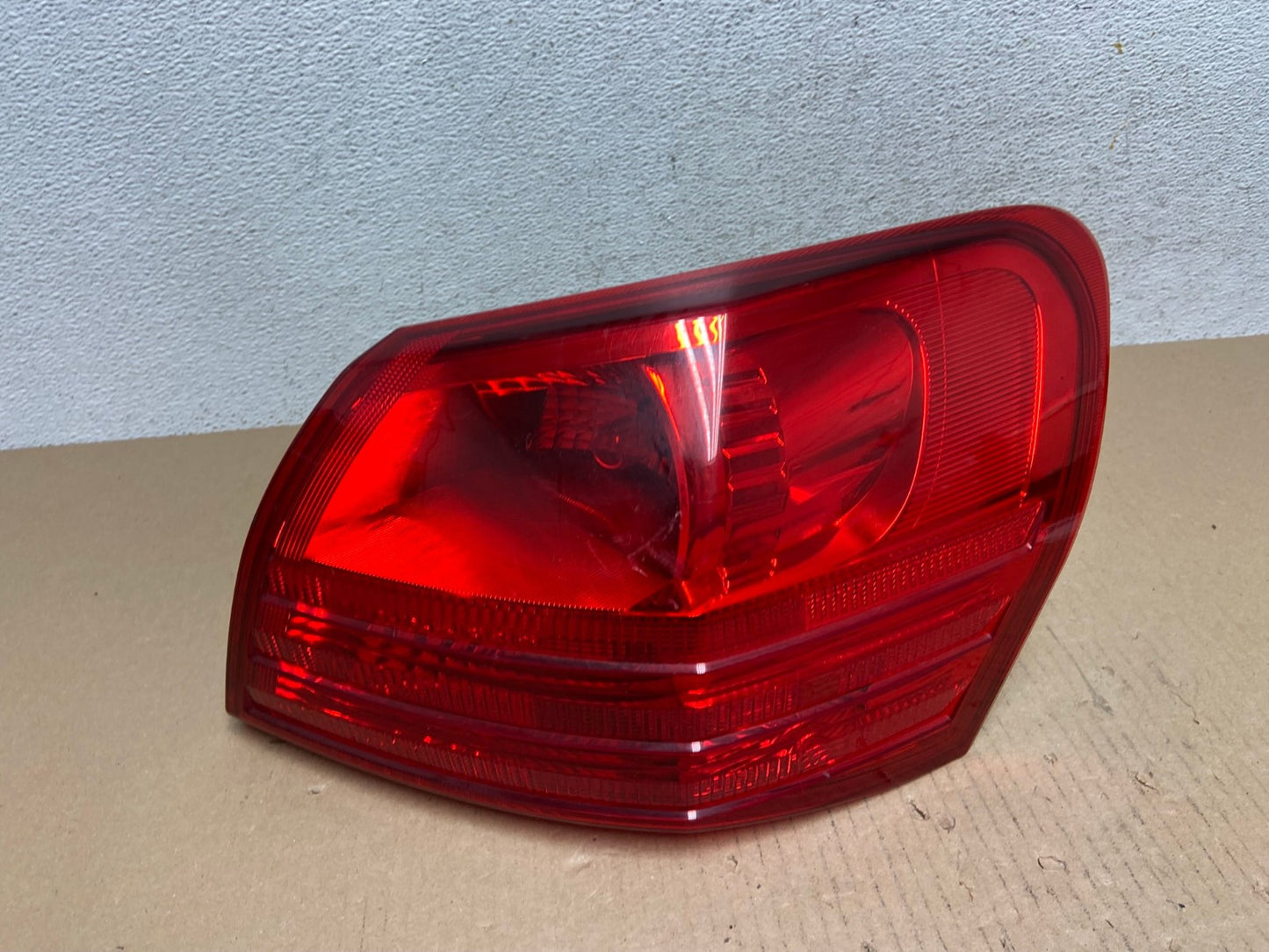 2008 to 2015 Nissan Rogue Right Passenger Rh Side Tail Light AE7228 LK0