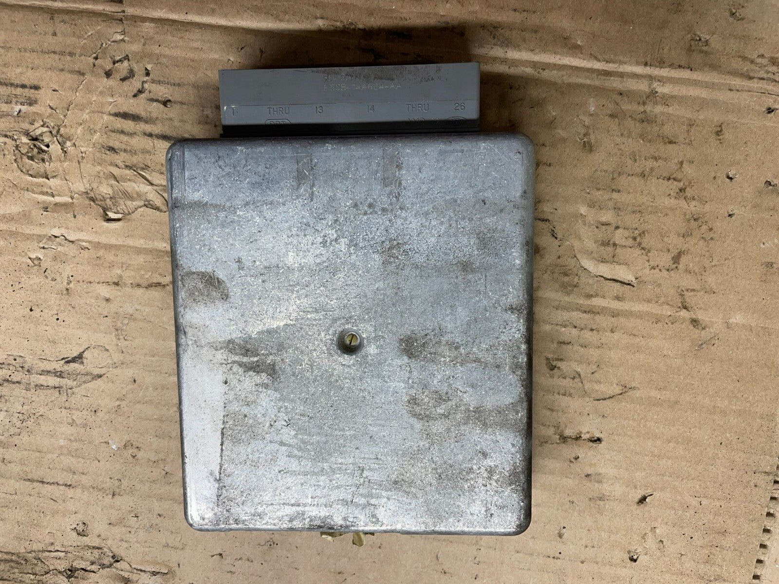 1999 Ford Van E150 4.2L Engine Control Module ECM xc2f-12a650-bb O8520 DG1
