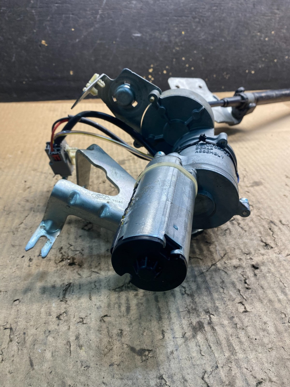 2009 to 2014 Ford Expedition Navigator Rear Windshield Wiper Motor z5032 DG3