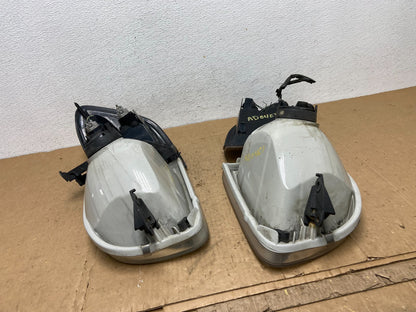 2001-2004 Toyota Sequoia Left+Right Side Halogen Headlights AD0461 DW12