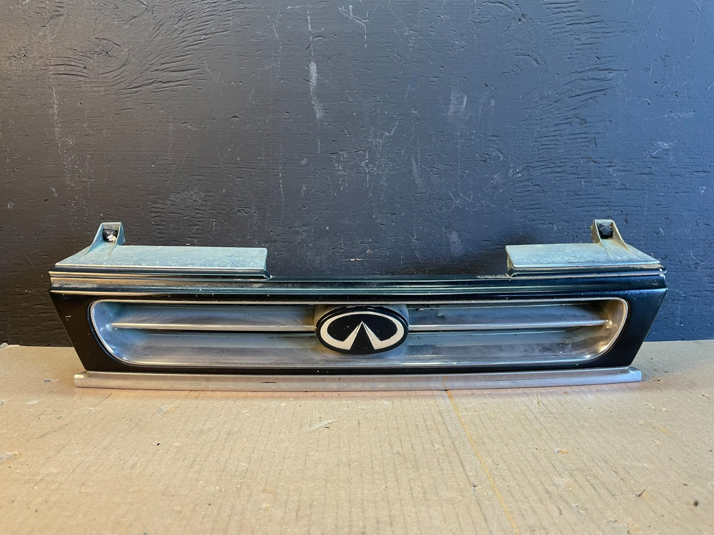 1990 to 1992 Infiniti M30 Front Upper Grill Grille Oem ab7868 DG0