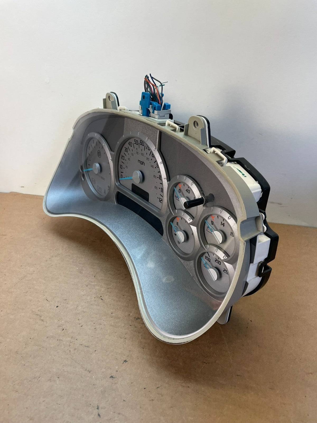 2004 Buick Rainier Speedometer Gauges Cluster AG0747 DG2