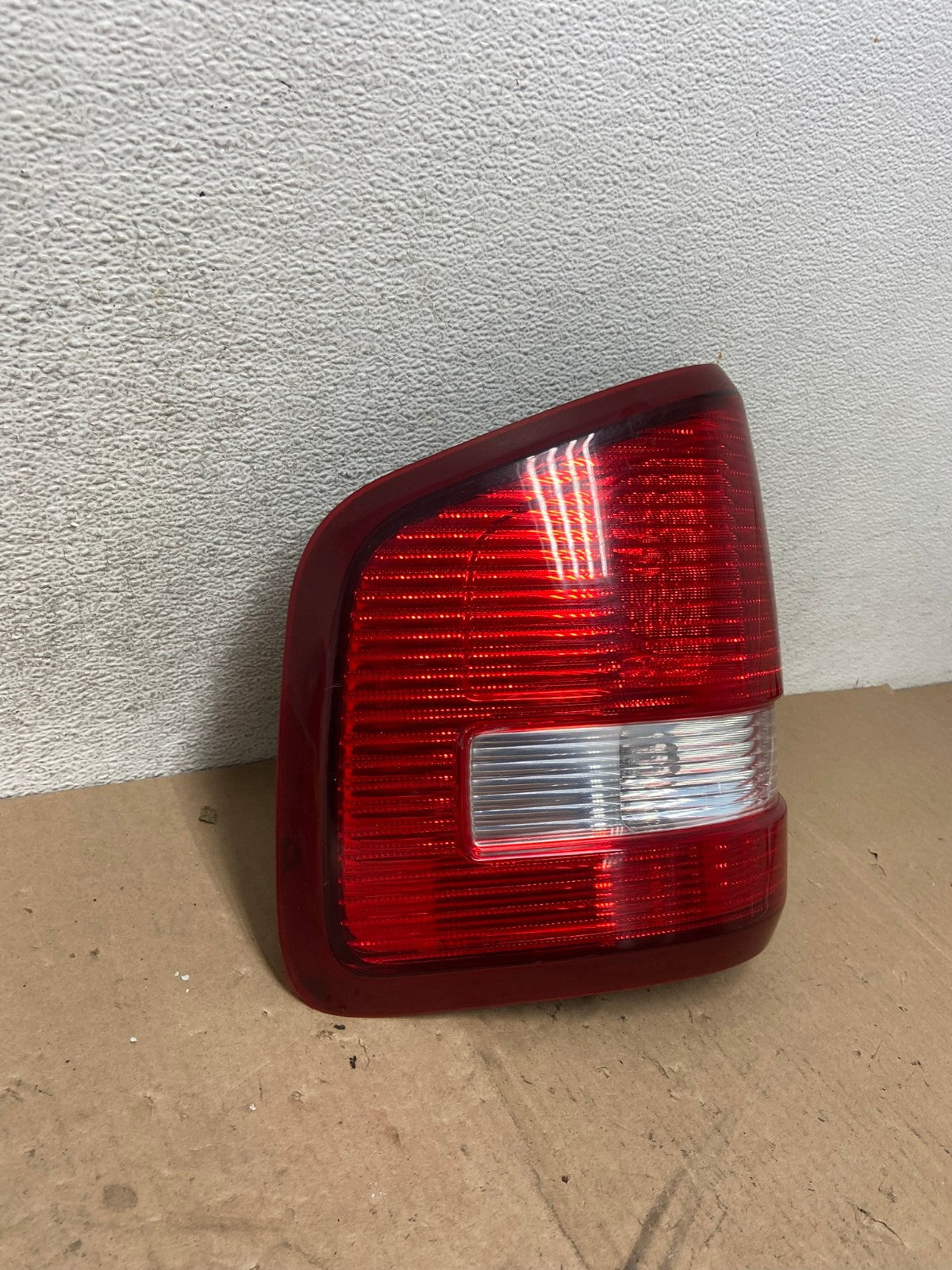 2007 - 2010 Ford Explorer Sport Trec Left Driver Lh Side Tail light AG4792 LK2