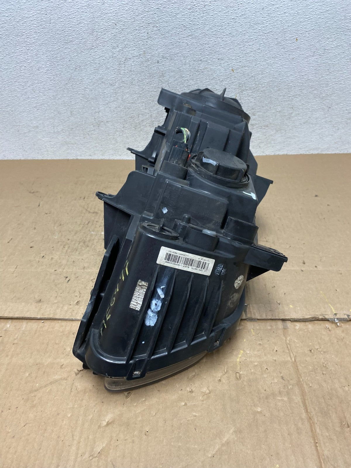 2011 to 2014 Chrysler 300 Left Driver LH Halogen Headlight AE6497 DW6