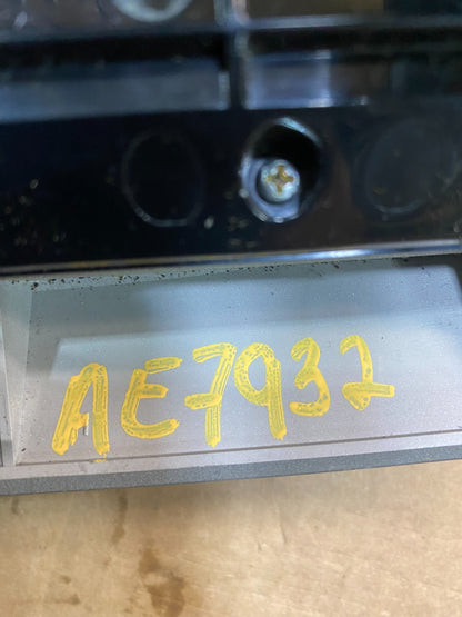 2007 to 2009 Toyota Camry Radio CD Player Climate Control Bezel AE7932 DG7