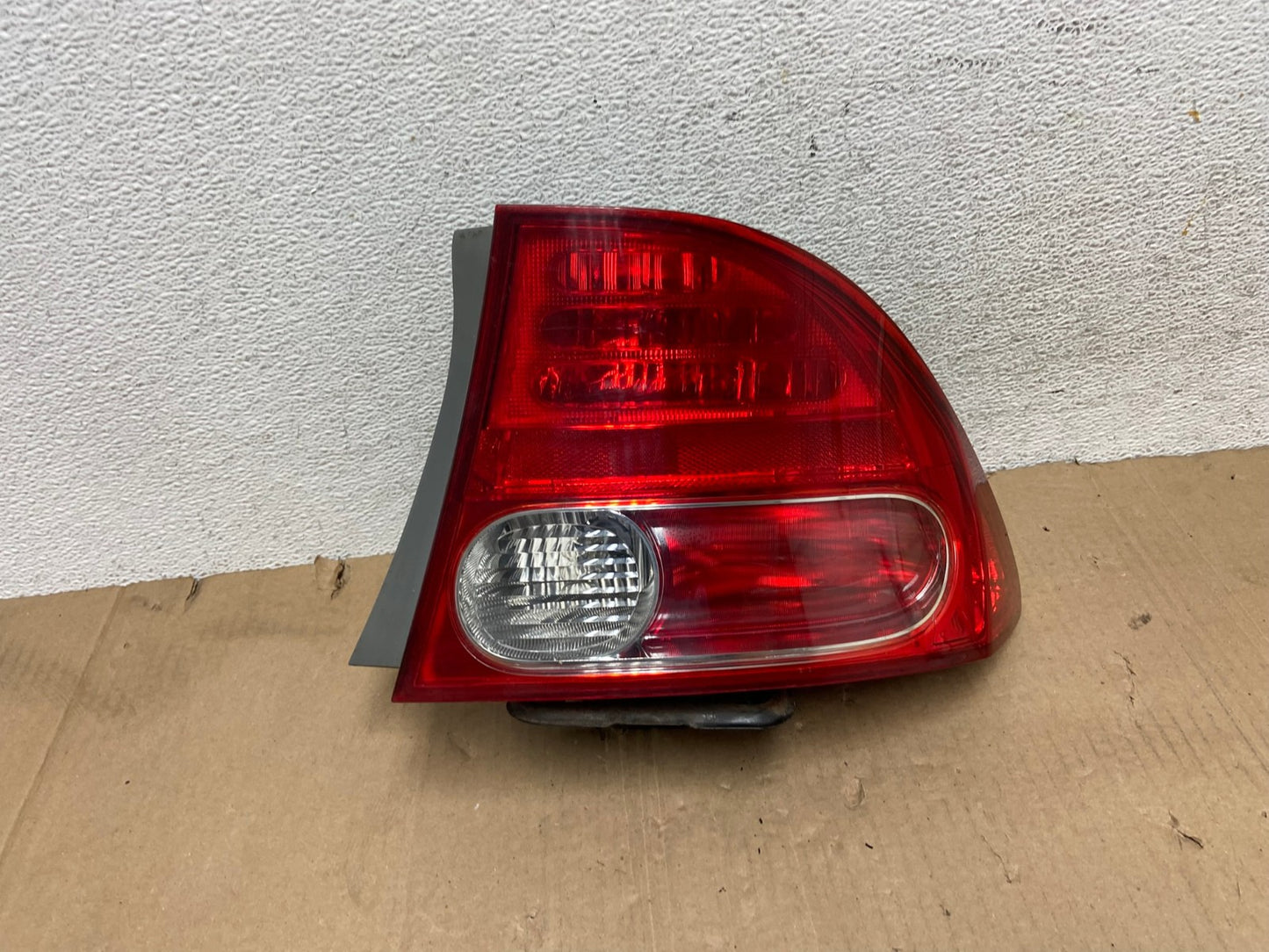 2006 2007 2008 Honda Civic Right Passenger Rh Side Tail Light AE9118 LK0
