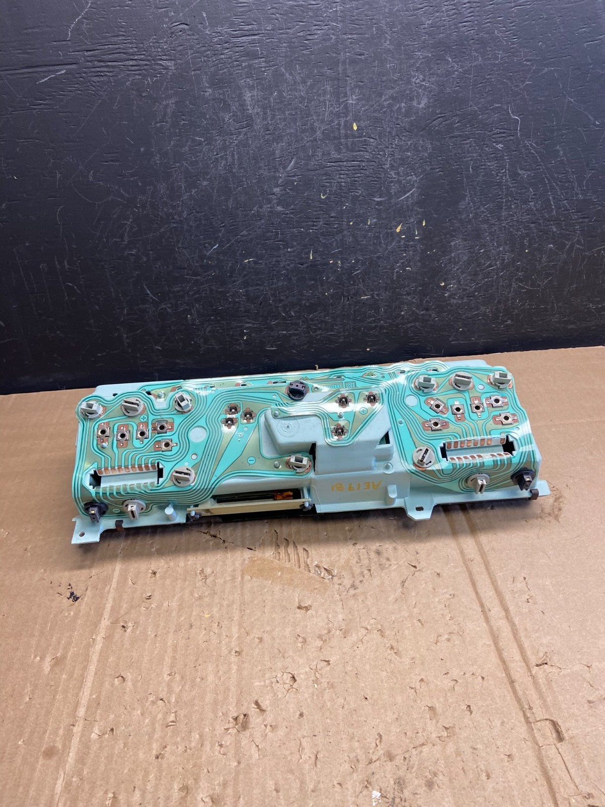 1984-1990 Oldsmobile Cutlass Ciera Dash Speedometer Instrument Cluster AE17815