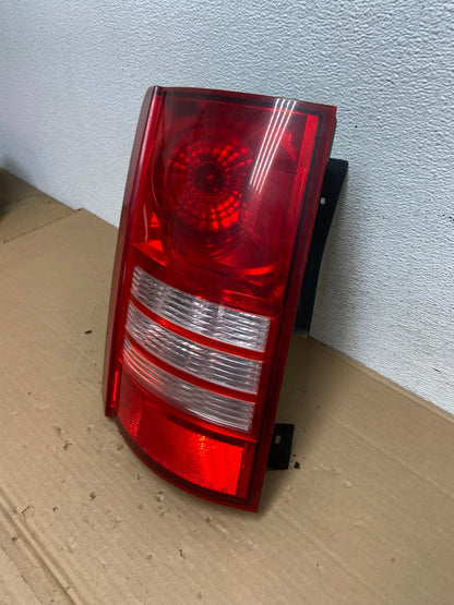2008-2010 Chrysler Town and Country Left Driver Tail Light AD4187 LK1