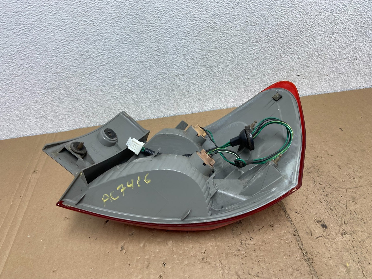 2008 to 2015 Nissan Rogue Left Driver Lh Side Tail Light AC7416 DW5