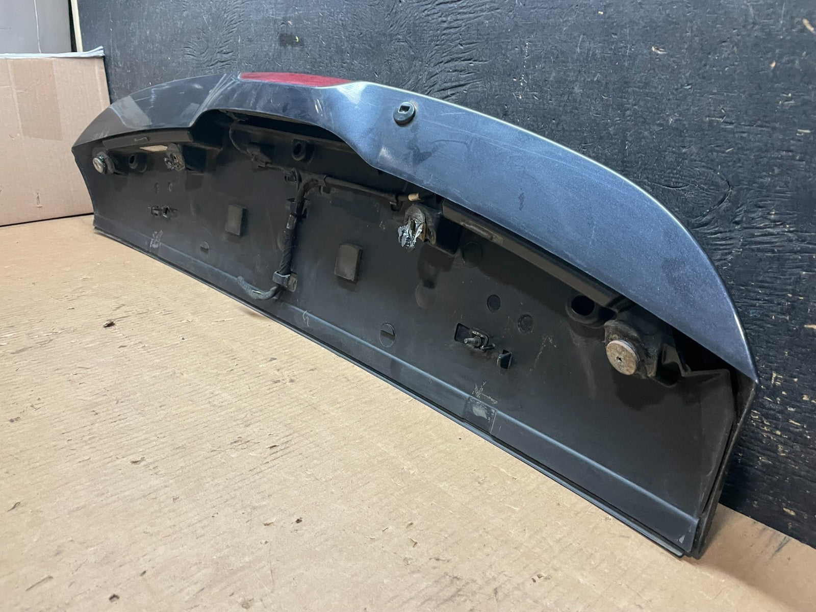 2011 to 2013 Jeep Grand Cherokee Rear Spoiler Wing OEM  AA2426 DG11
