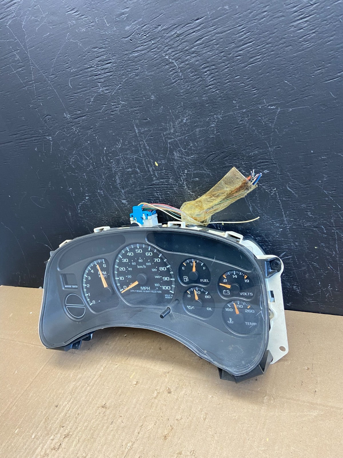2002 GMC Yukon Speedometer Cluster Gauge Oem AB9845 DG2