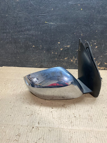 2005 to 2017 Nissan Frontier Right Passenger Side View Door Mirror OEM V9864 MS0