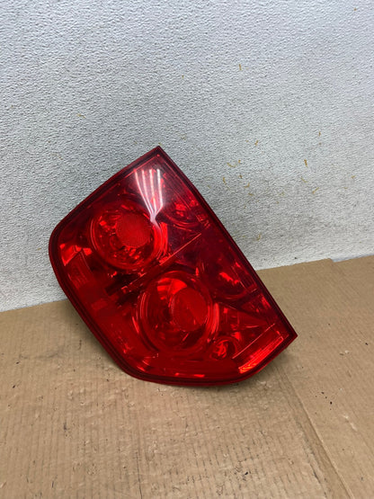 2003 2004 2005 Honda Pilot Left Driver LH Side Tail Light AI5893 LK2