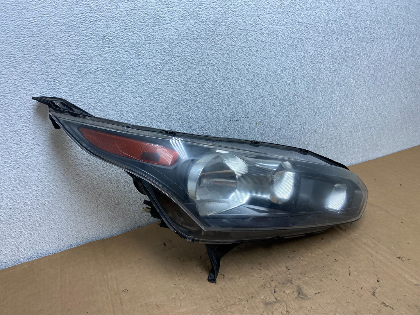 2014 to 2018 Ford Transit Connect Right Passenger RH Side Headlight AD3042 DW2