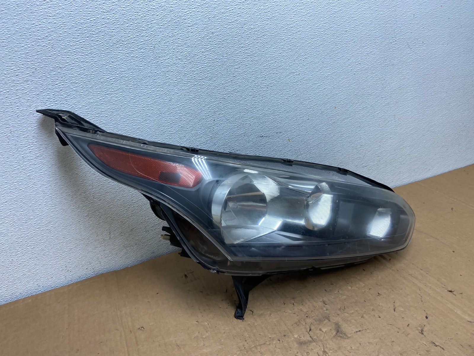 2014 to 2018 Ford Transit Connect Right Passenger RH Side Headlight AD3042 DW2