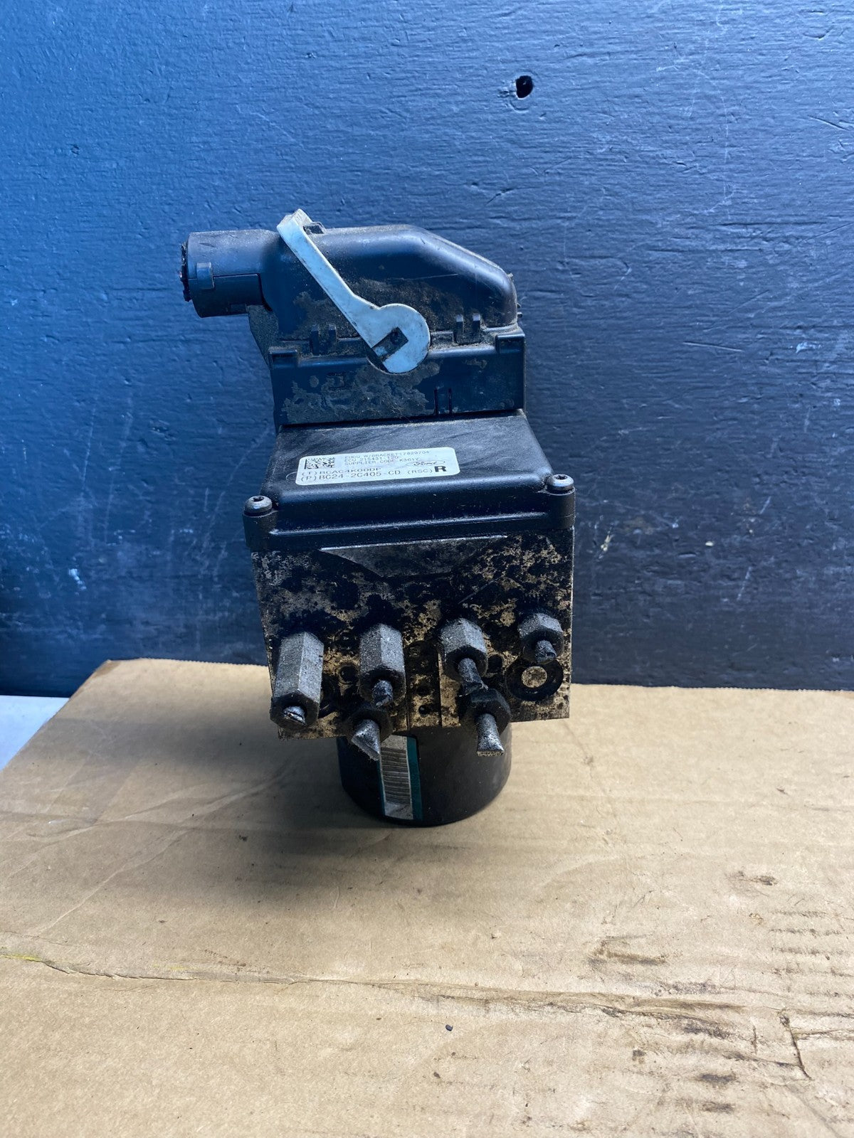 2011 - 2014 Ford E250 E350 Van ABS Anti Lock Brake Pump Module ad3541 DG1