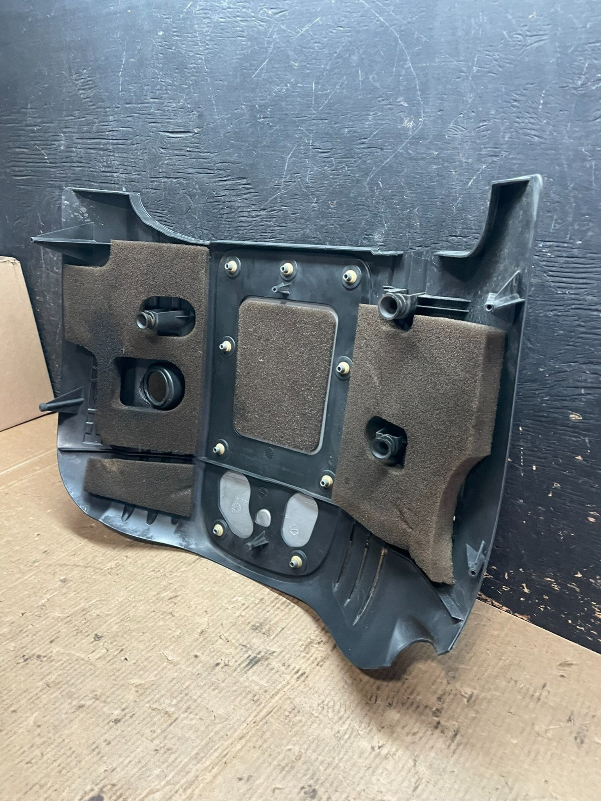 2005 to 2010 Jeep Grand Cherokee 5.7L Hemi Engine Cover Plastic Shield z6060 DG7