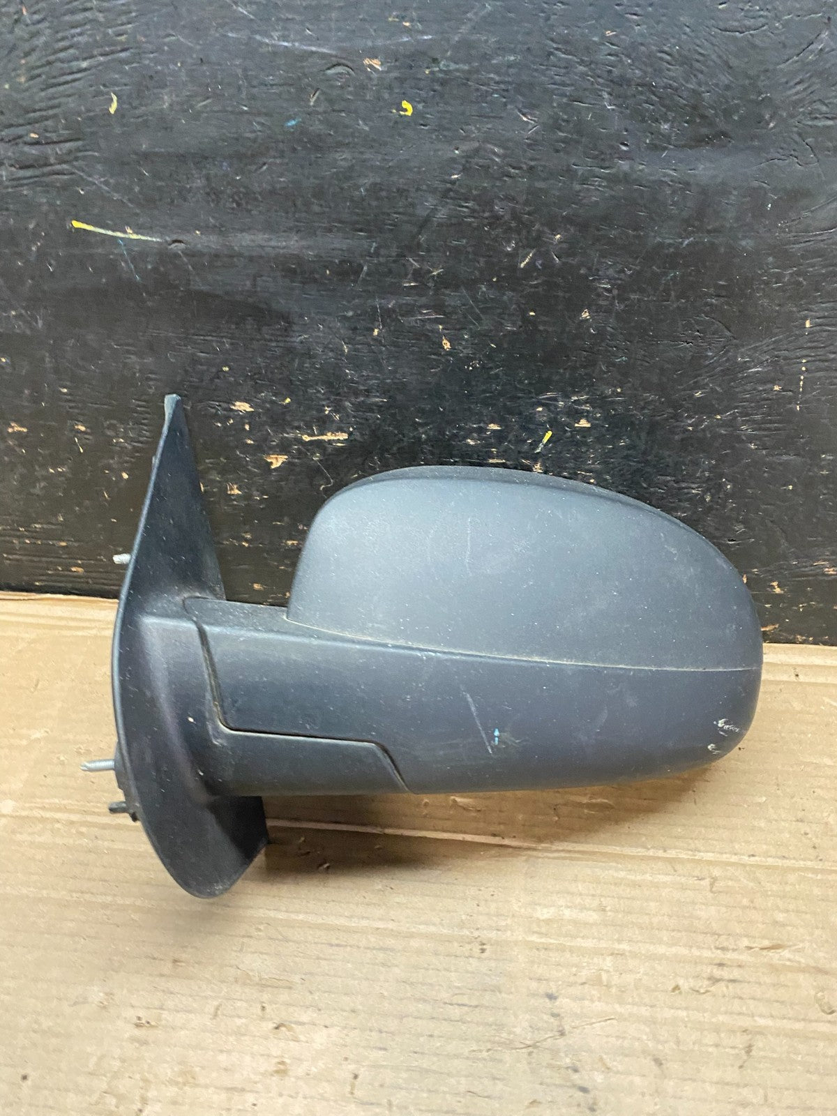 2007-2014 Chevrolet Tahoe Silverado Suburban LH Driver Mirror V2687 DG0