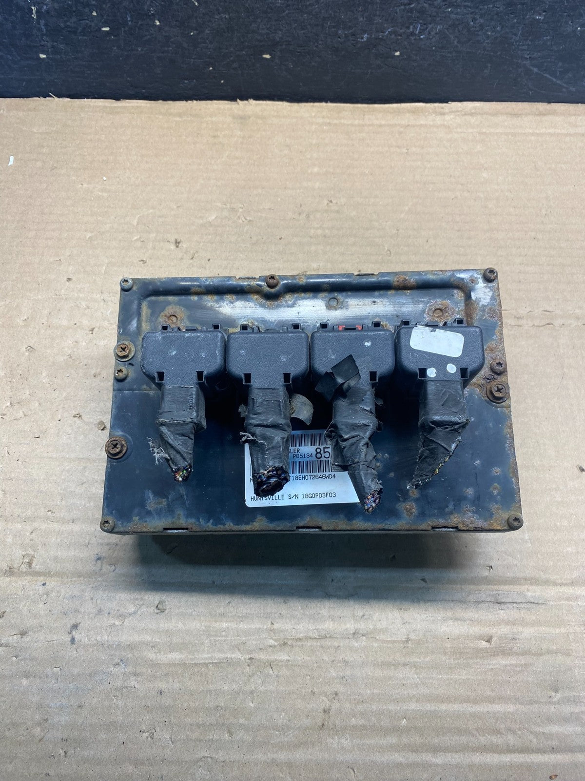 2005 Chrysler Town Country Caravan 3.3 Engine Control ECU p05134857aa AF4005 DG0