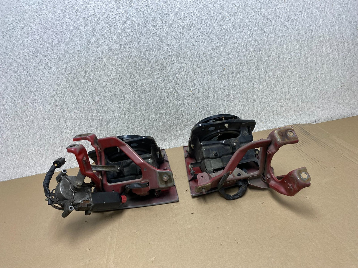 1990 to 1997 Mazda MX-5 Miata Left+Right Headlights AG68156
