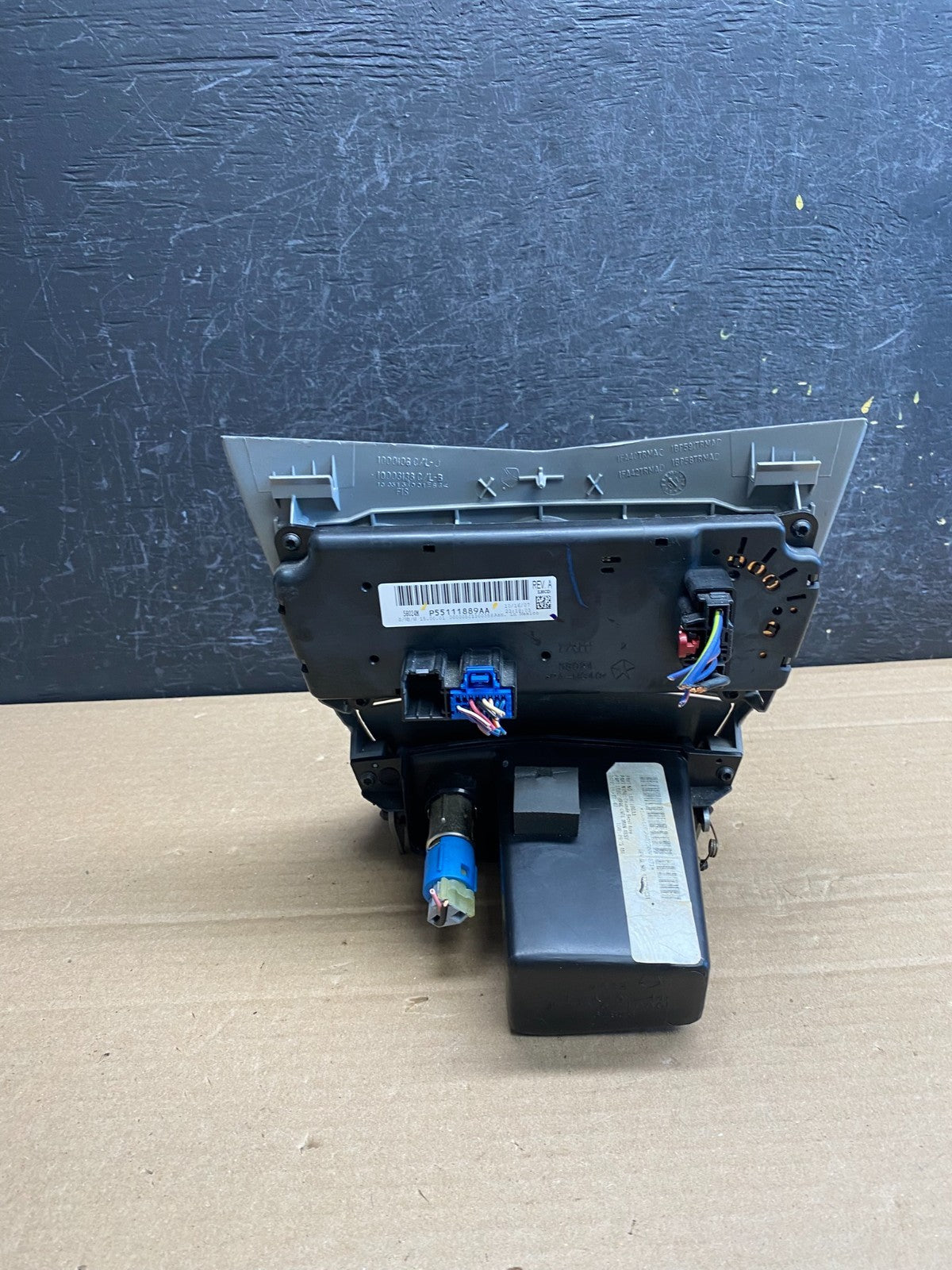 2007 2010 Dodge Sebring Center Dash A/C AC Climate Control Bezel Trim AG0036 DG3