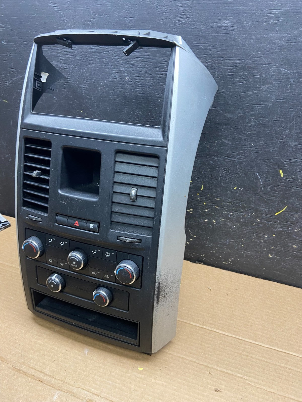 2009-2010 Dodge Journey Heater Air Vent Temperature Climate Control W0124 DG4