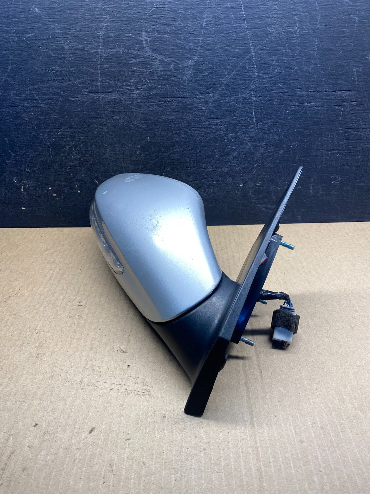 2011-2015 Hyundai Sonata Right Passenger Mirror W/ Turn Signal AG6186 DG2