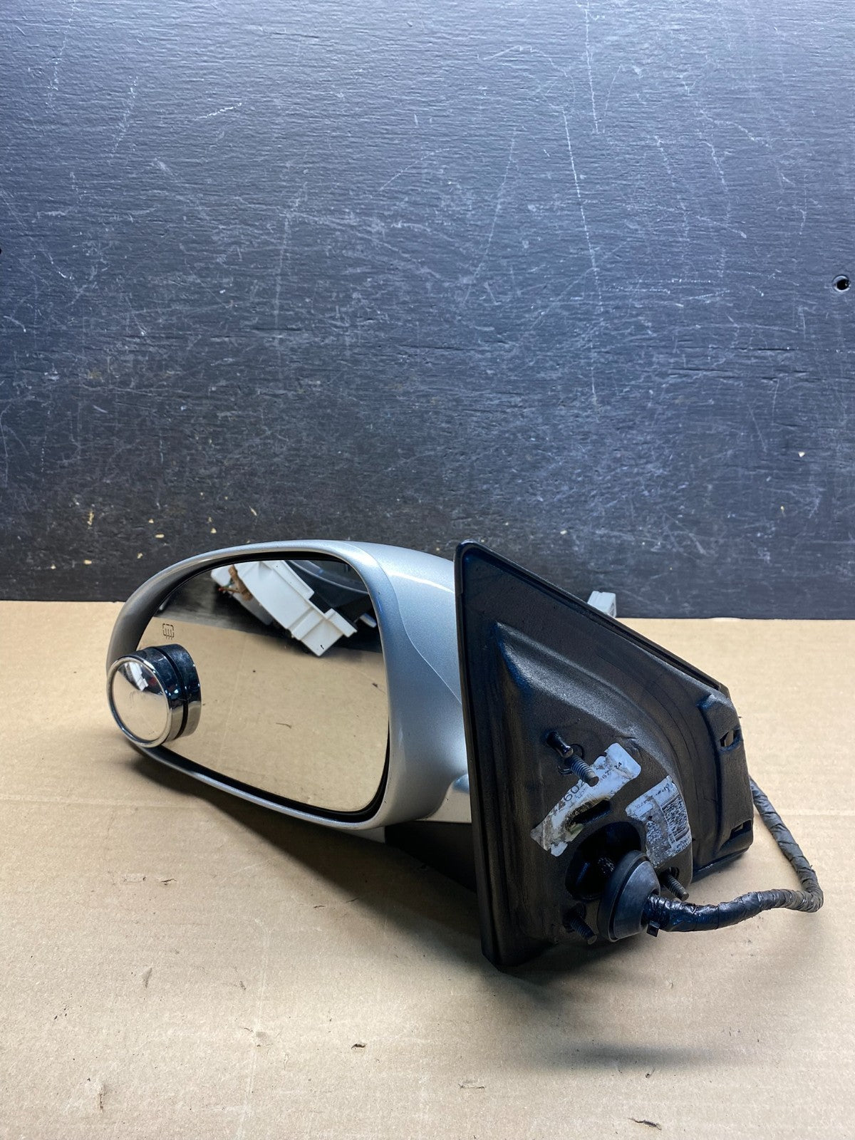 2008-2012 Buick Enclave Left Driver Door Turn Signal Mirror AH9752 DG10