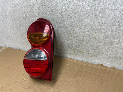 2002 2003 2004 Jeep Liberty Left Driver LH Side Tail Light AH8854 LK2