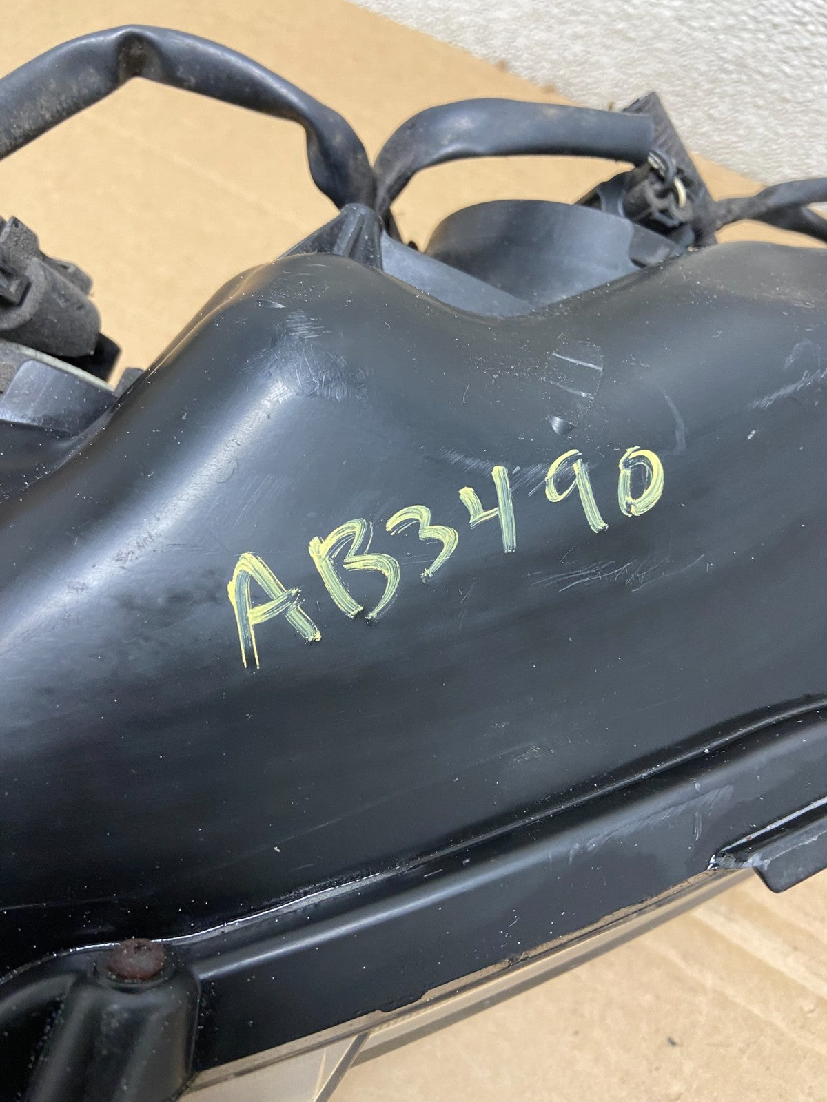 2011 2012 2013 Scion Tc Right Passenger Rh Side Halogen Headlight Oem Y6972 DW9