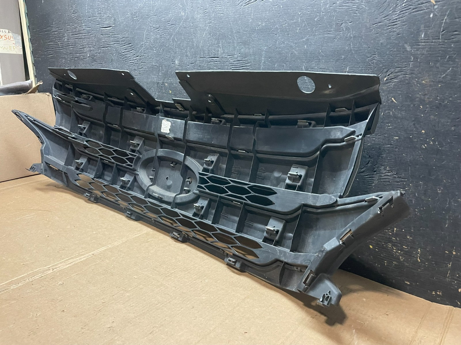 2011 2012 2013 Ford Edge Front Upper Chrome Grille Grill  Oem Z5767 DG6