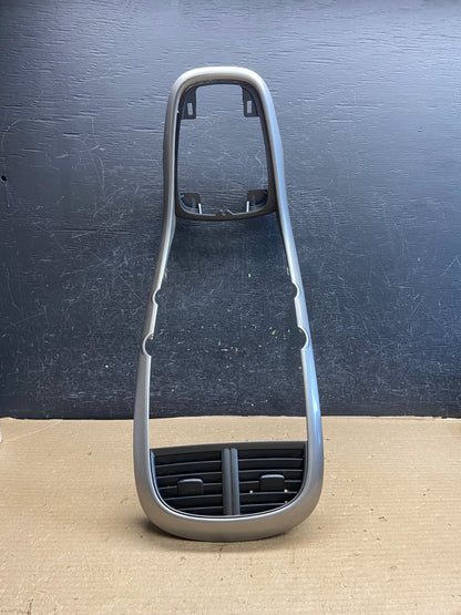 2013 to 2016 Chevrolet Malibu Dashboard Center Air Vent ah3990 DG0