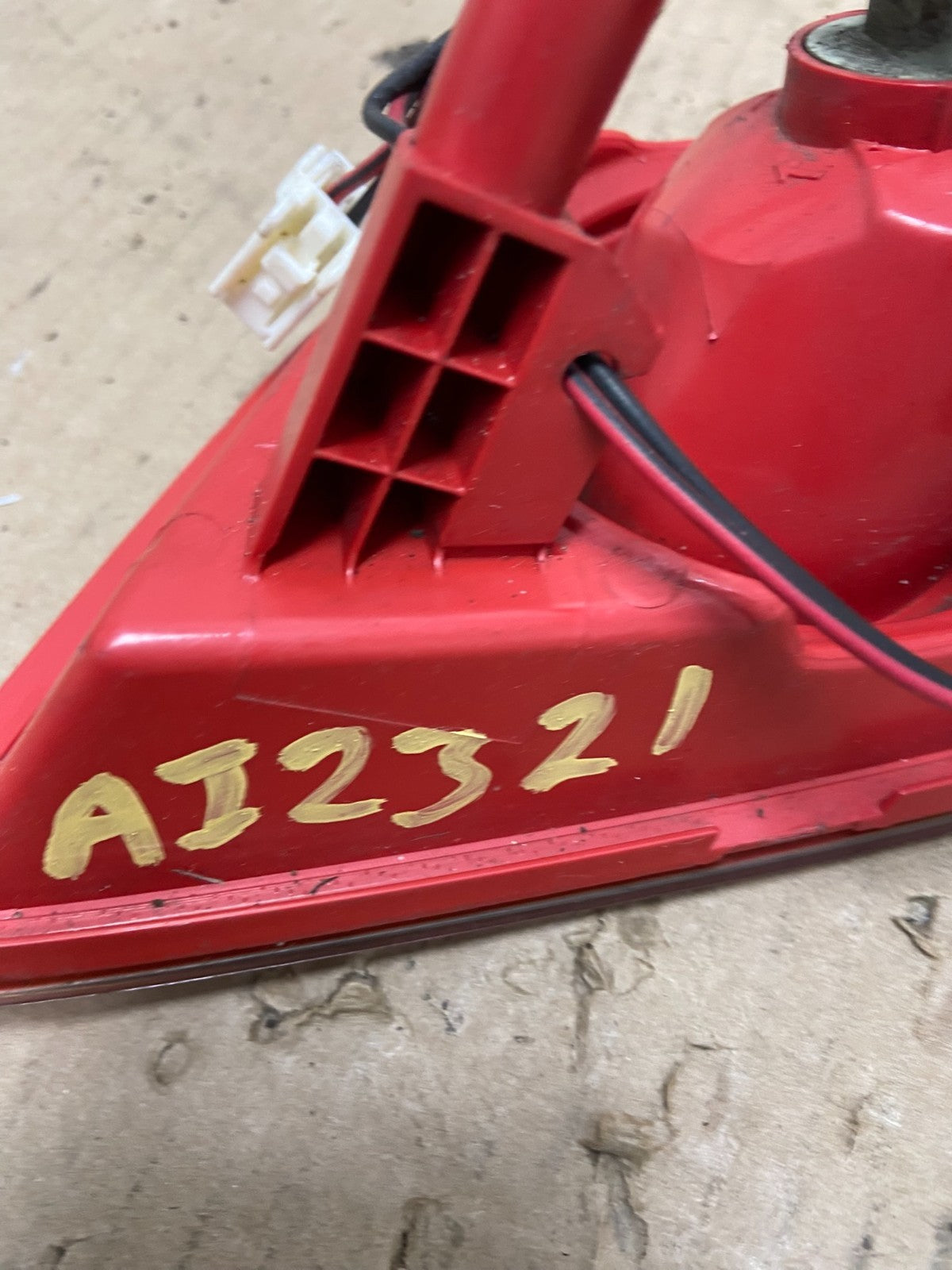 2003-2005 Infiniti FX35 FX45 Left Driver Lh Red Inner Tail Light ai2321 DG6