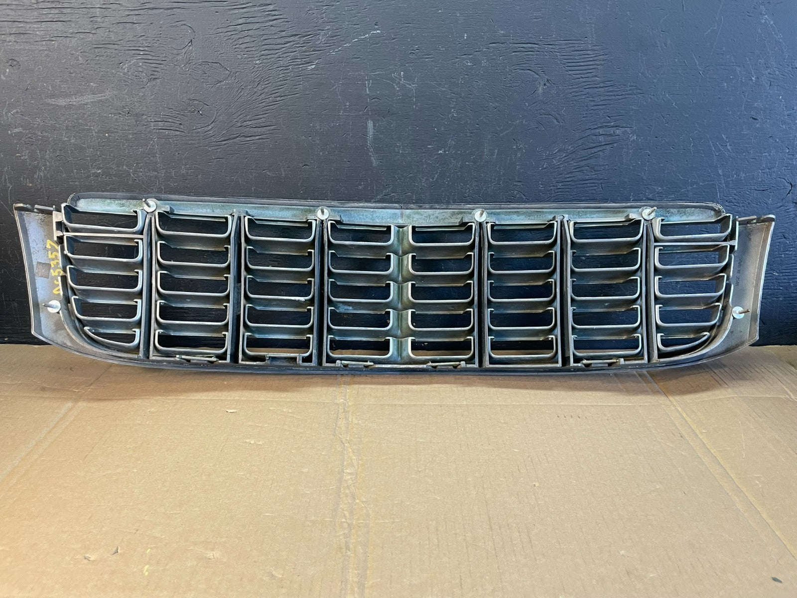 1997 1998 1999 Cadillac Deville Front Upper Grill Grille AC5357 DG5
