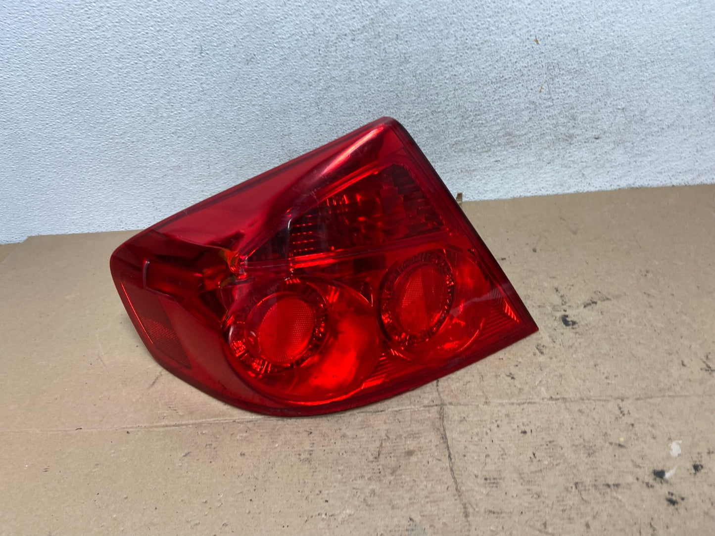 2005 to 2006 Infiniti G35 Left Driver Lh Side Tail Light AF5125 LK0